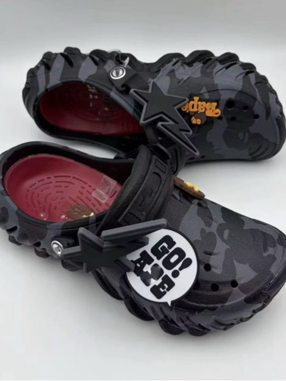 Men Black Slip-On Clog